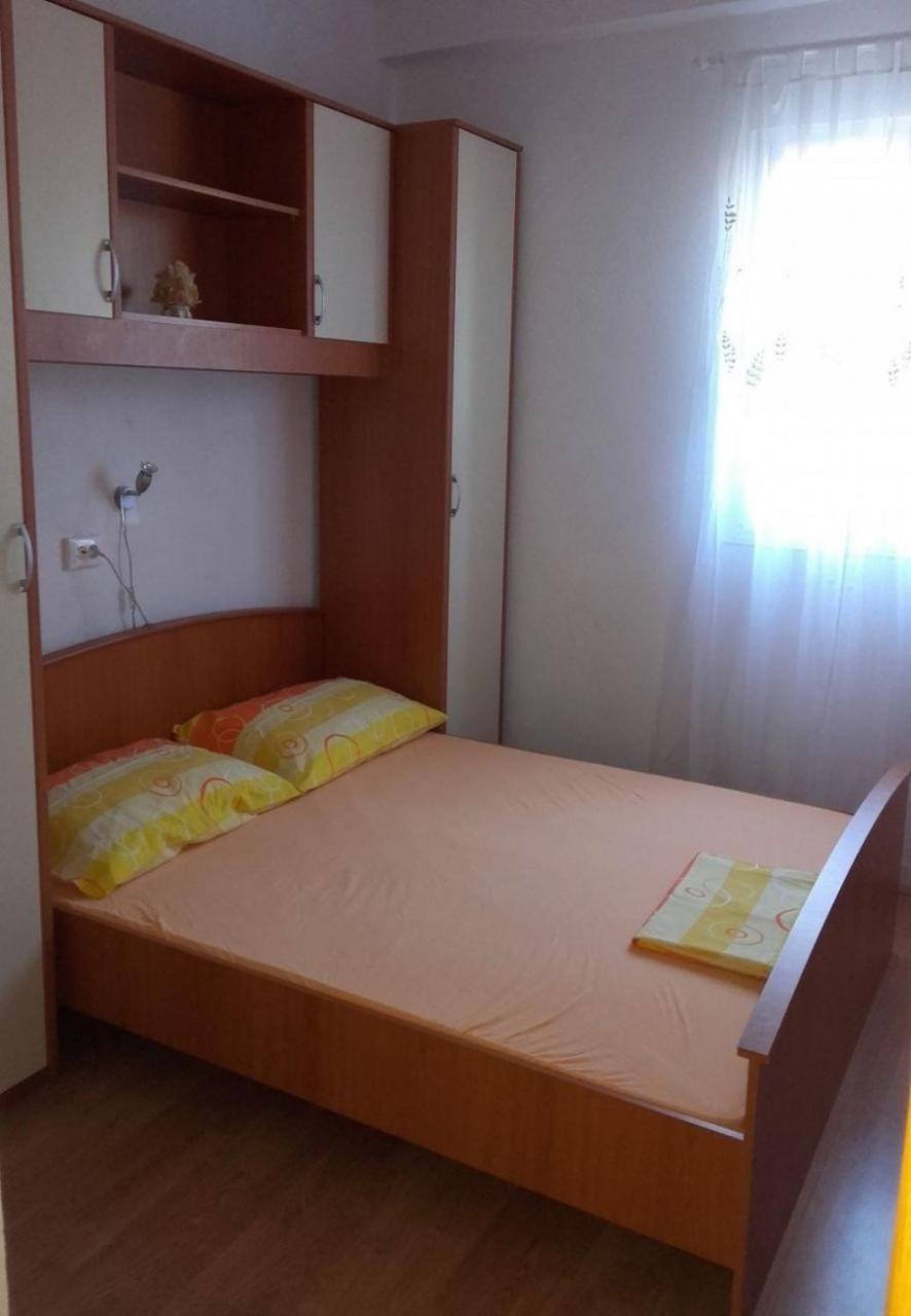 Apartment Slaven Vinišće 外观 照片