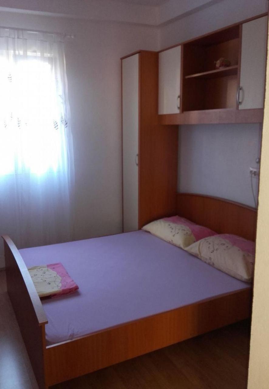 Apartment Slaven Vinišće 外观 照片